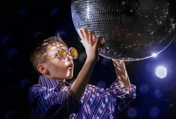 2025-12-11 12_34_08-Disco Party o Fiesta Dance niños - Buscar con Google
